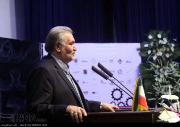 سهل آبادی در آیین روز صنعت و معدن تبریز :تسهیلات بانکی ۴۰ درصدی حمایت از تولیدکنندگان نیست