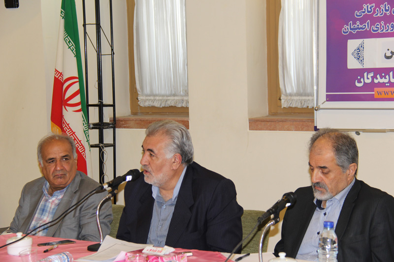 سهل آبادی  در پنجمین جلسه هیات نمایندگان اتاق اصفهان:دیدار با هیات های خارجی بلند پایه انحصار شرکت های دولتی نشود