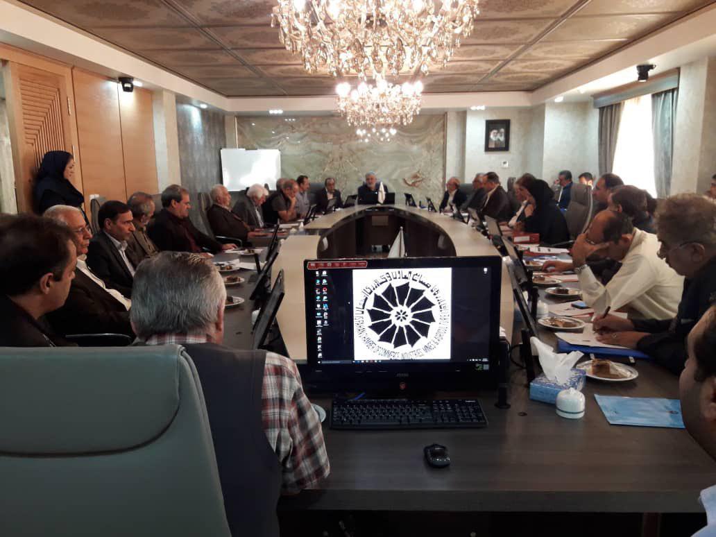 سهل آبادی، همچنان انتخاب اول فعالان اقتصادی