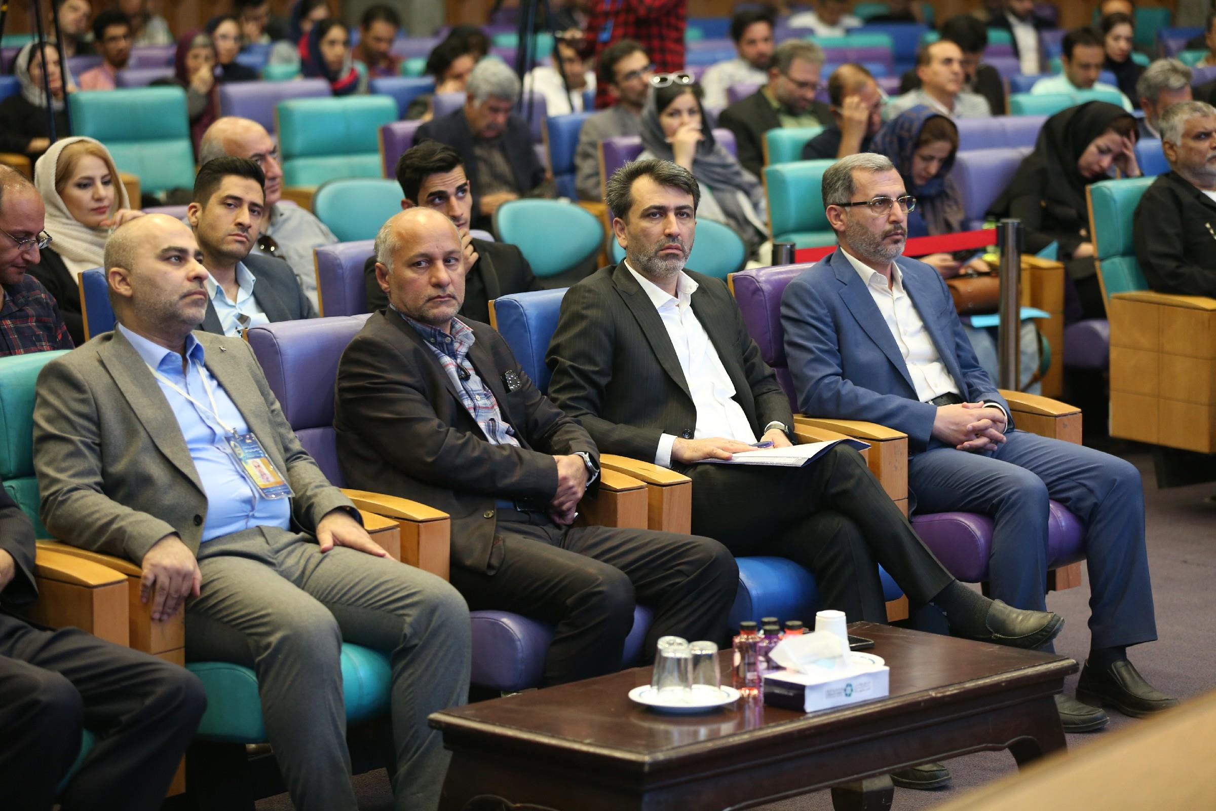 توسعه اصفهان از دو مسیر گردشگری و صنایع دانش‌بنیان می‌گذرد