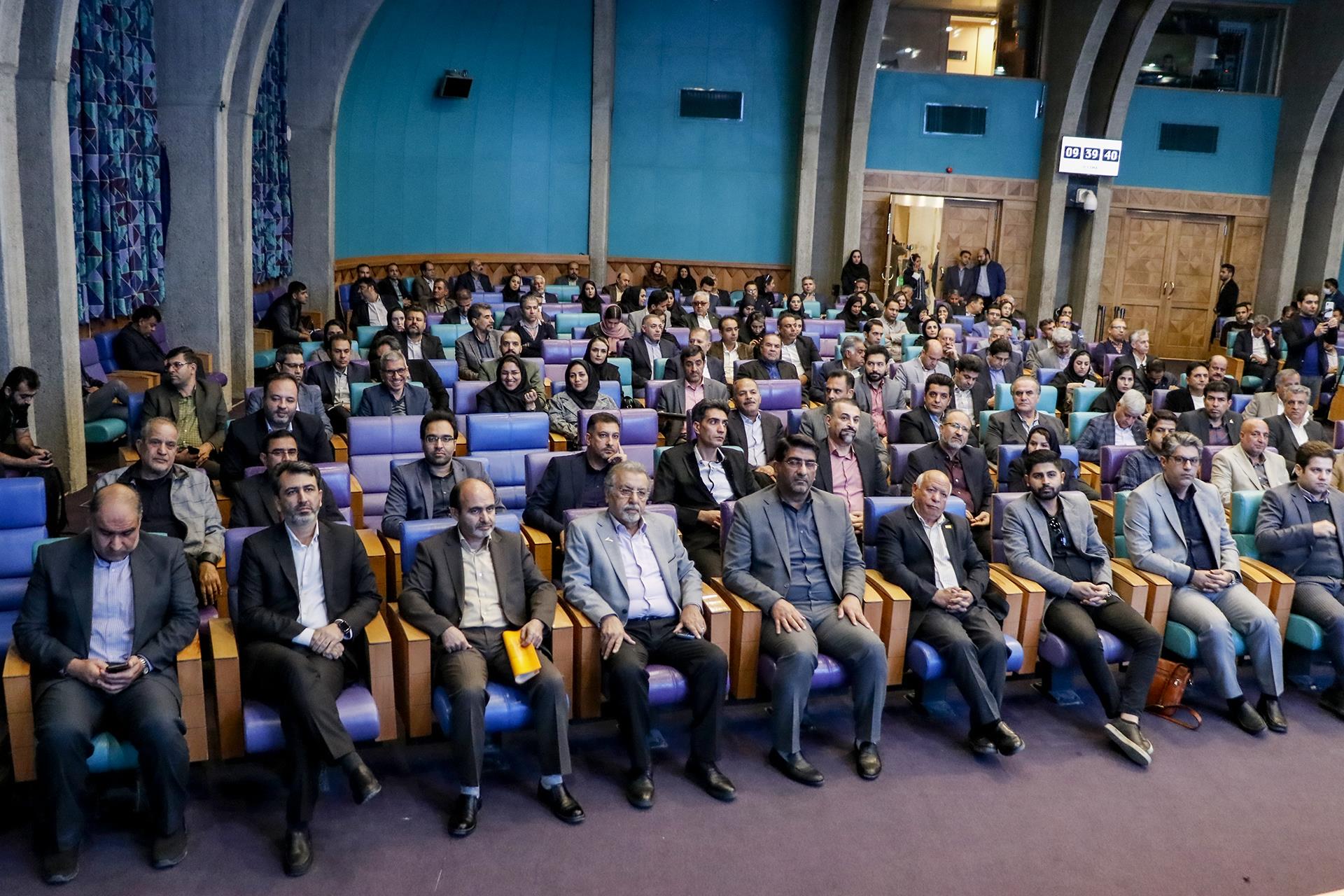 تقدیر از واحدهای تولیدی نمونه استان در رعایت استاندارد