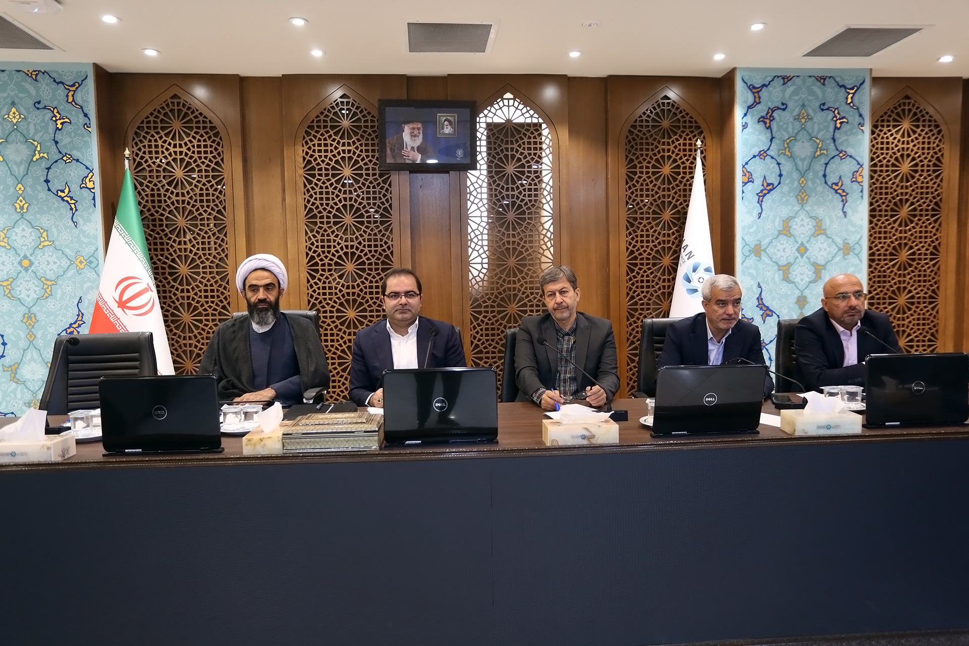 تنفس مصنوعی برای صنعت؛ مطالبه فوری تولیدکنندگان از دولت