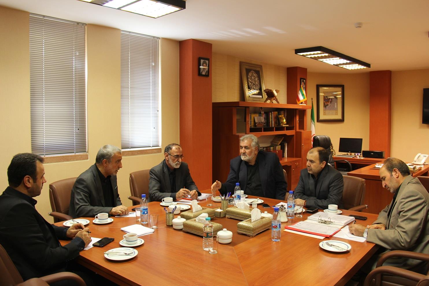 در سومین جلسه مشترک روسای اتاق های بازرگانی، تعاون و اصناف اصفهان ؛  ایجاد گروه سرمایه گذاری استان اصفهان