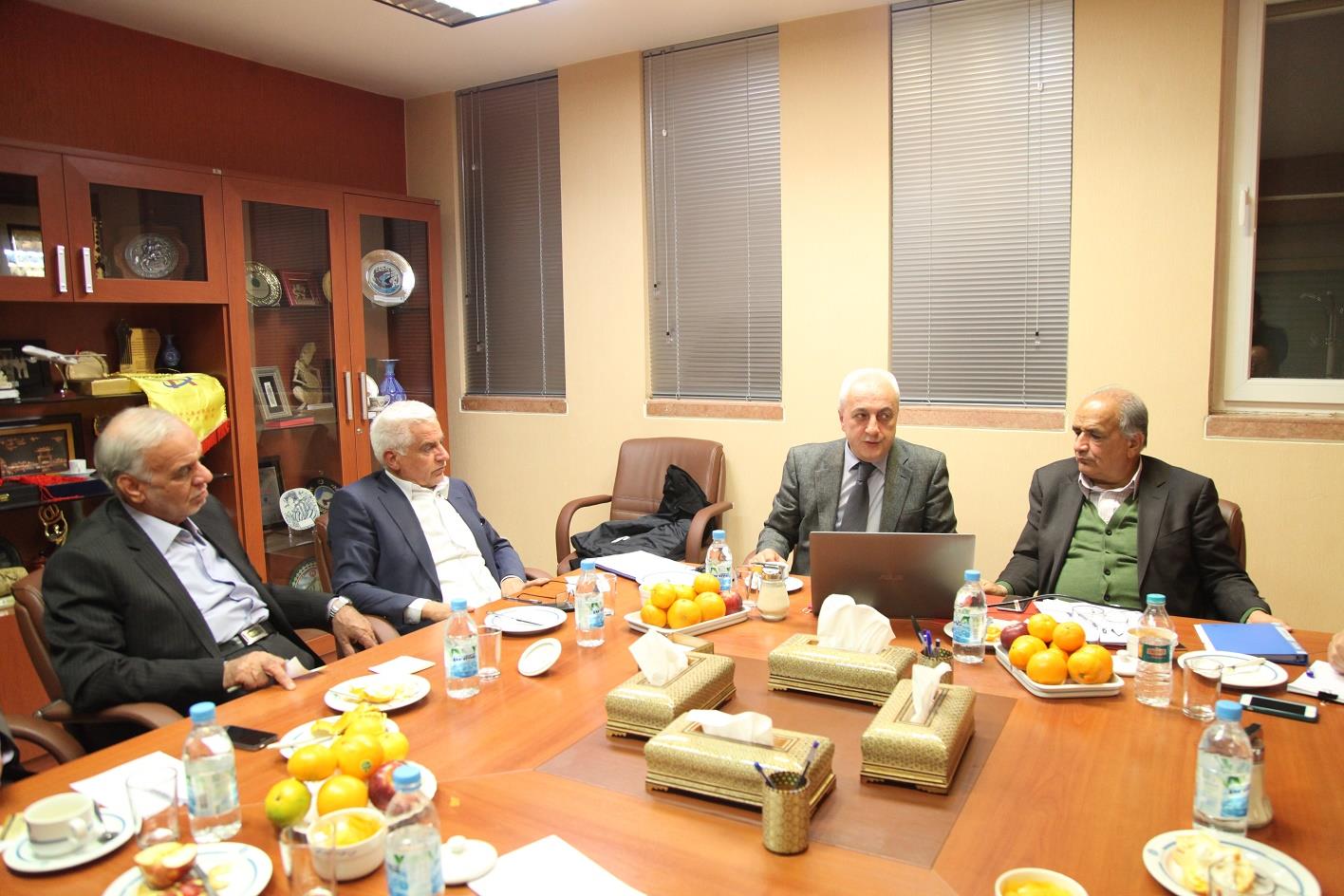 سفیر گرجستان  در ایران :  استان اصفهان می تواند در زمین های حاصلخیز و صنعت توریسم گرجستان سرمایه گذاری کند/  طی 10 ماه گذشته 131 هزار ایرانی به گرجستان  سفر کردند