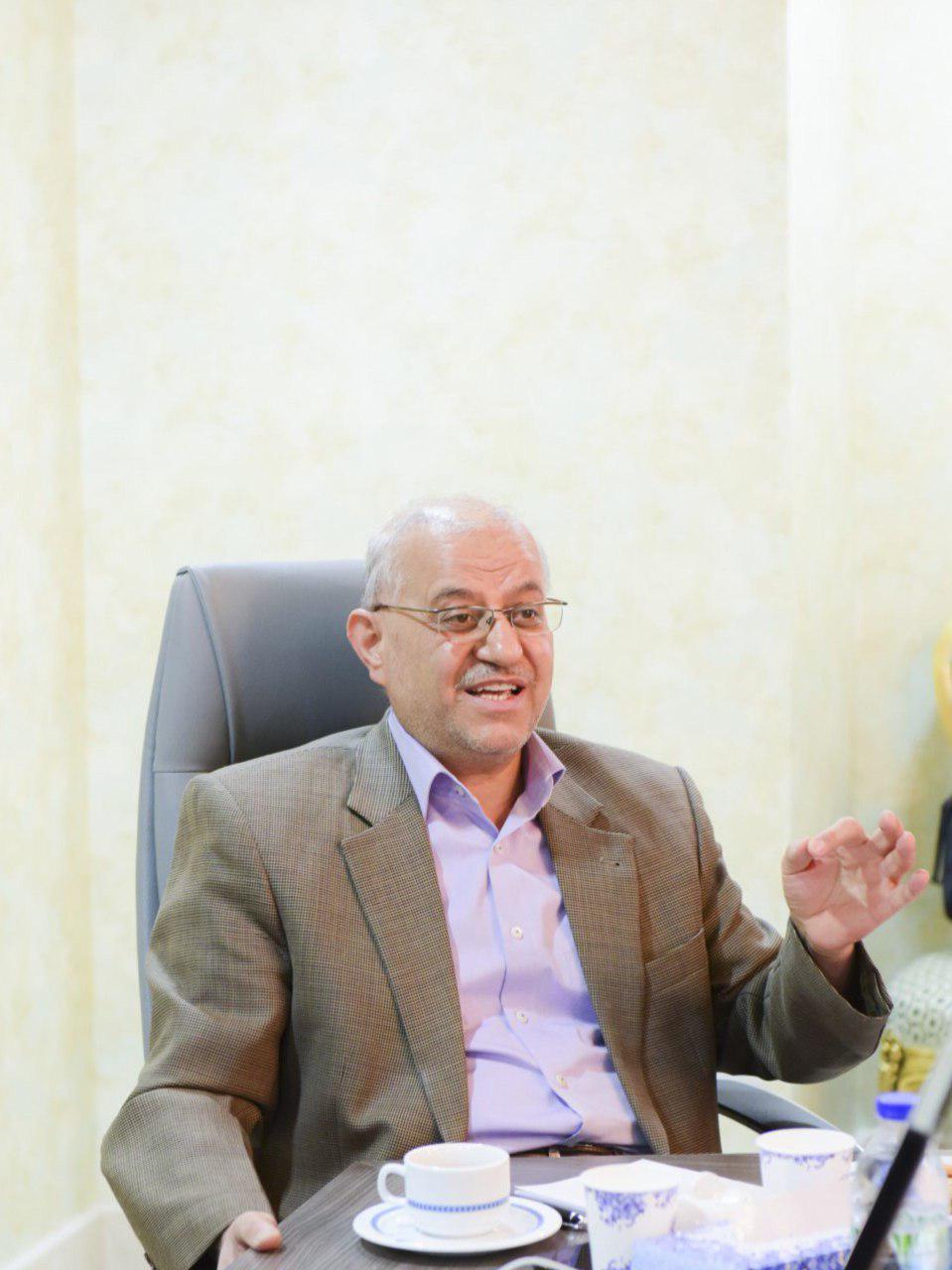 نگاهي به علل نوسان نرخ دلار 