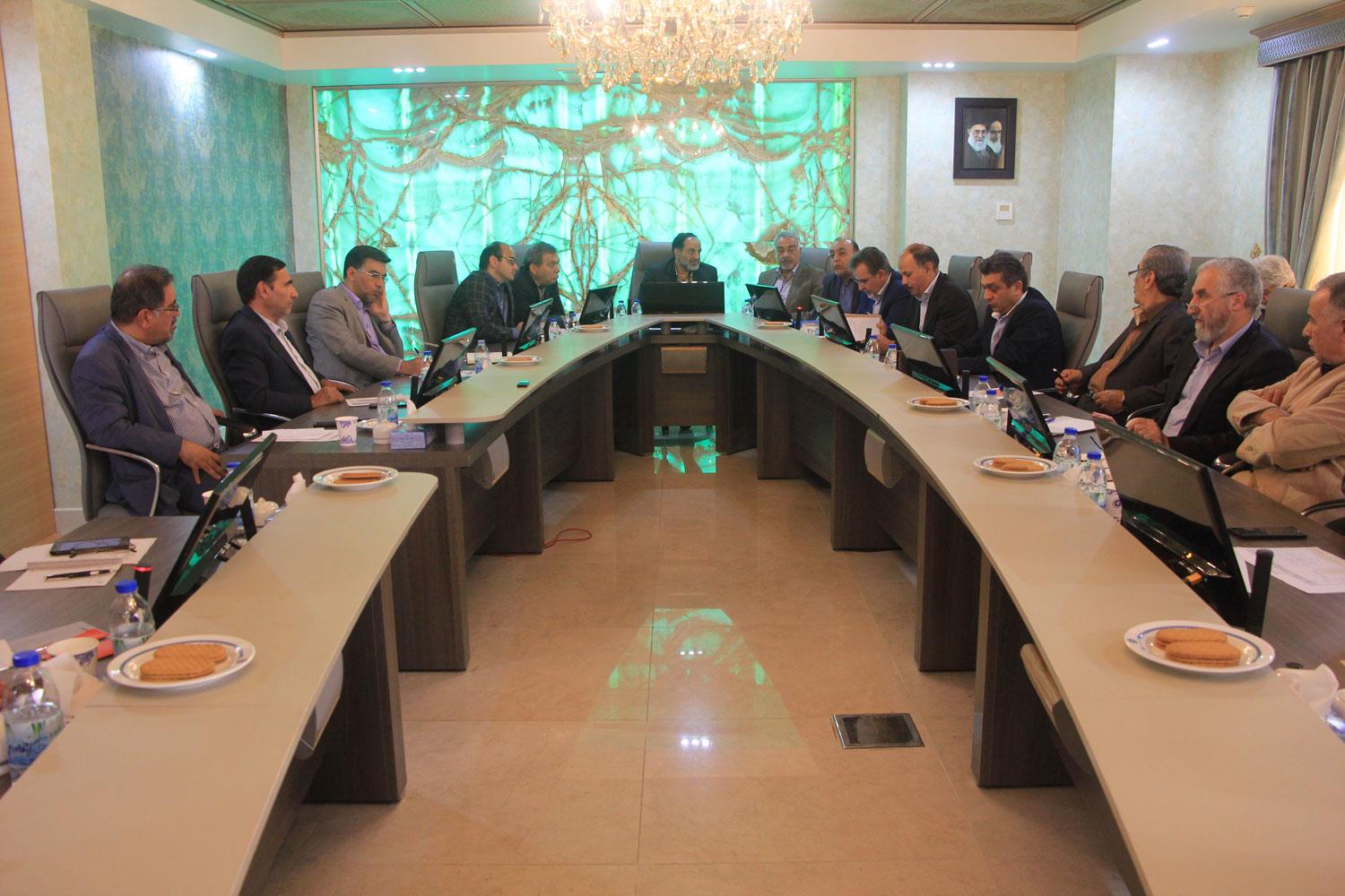 تشکل گرایی؛ مانعی برای بزرگ شدن بدنه دولت است