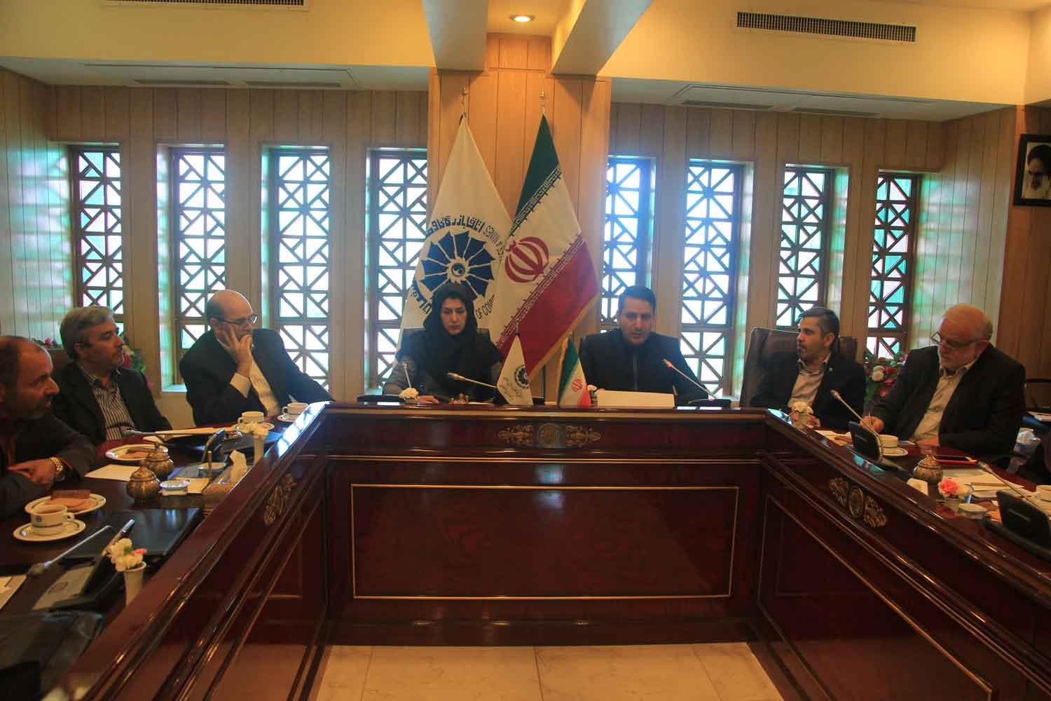 برگزاری پانزدهمین کمیسیون همکاریهای اقتصادی ایران و روسیه در اواخر خردادماه/تشکیل کنسرسیوم های تخصصی پیش شرط موفقیت در بازار روسیه