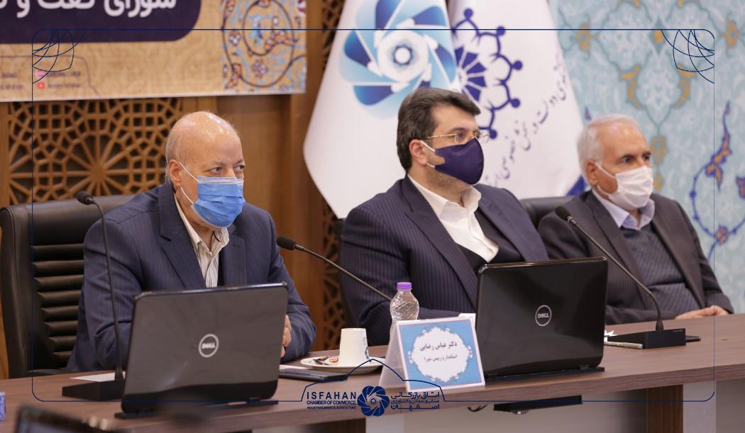 پیشنهاد افزایش مهلت ارایه اسناد حمل حواله های ارزی /سفر قریب الوقوع وزیر صنعت، معدن و تجارت به اصفهان 
