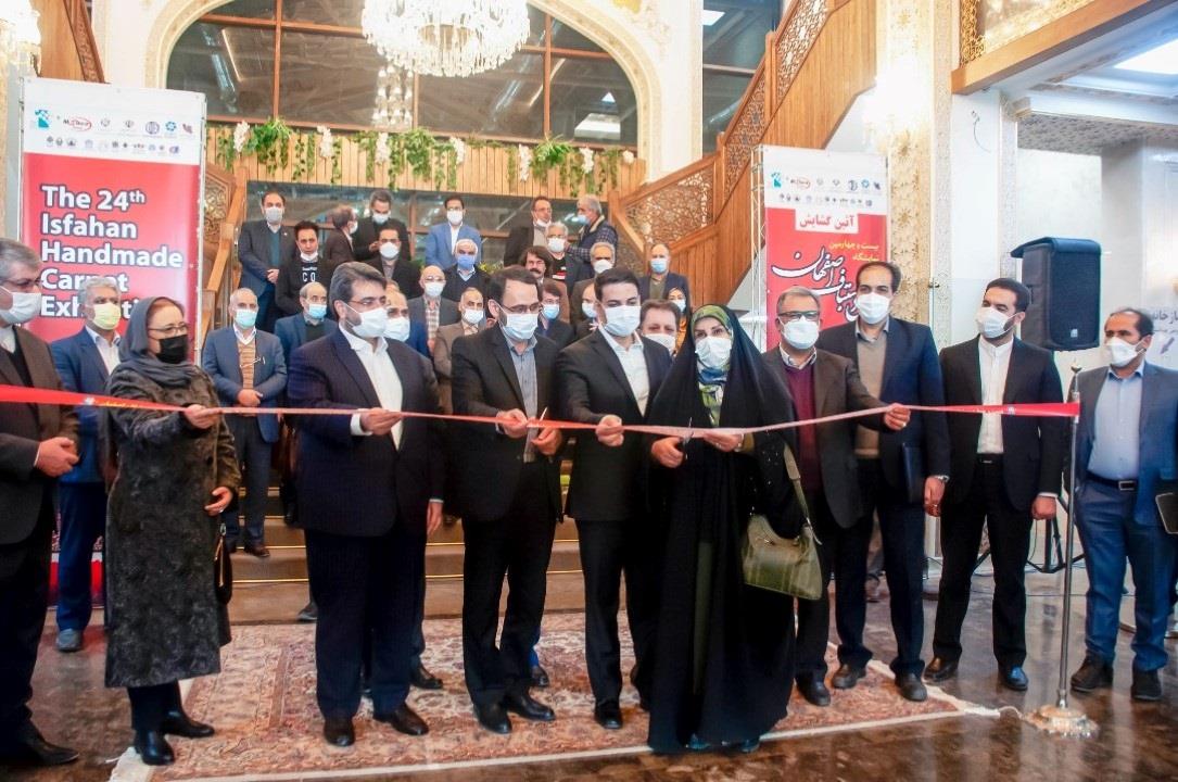 بازدید رئیس اتاق بازرگانی اصفهان از نمایشگاه فرش دستباف اصفهان