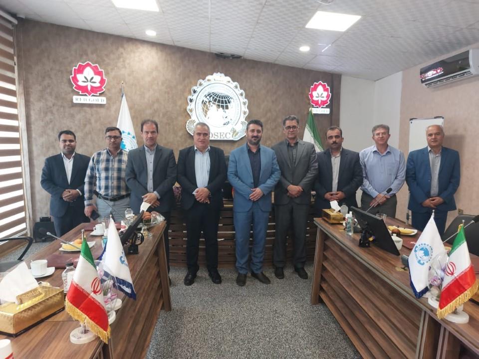 بازدید رئیس کمیسیون کشاورزی، سلامت، آب و محیط زیست اتاق بازرگانی اصفهان از مراکز گیاهان دارویی استان خراسان رضوی