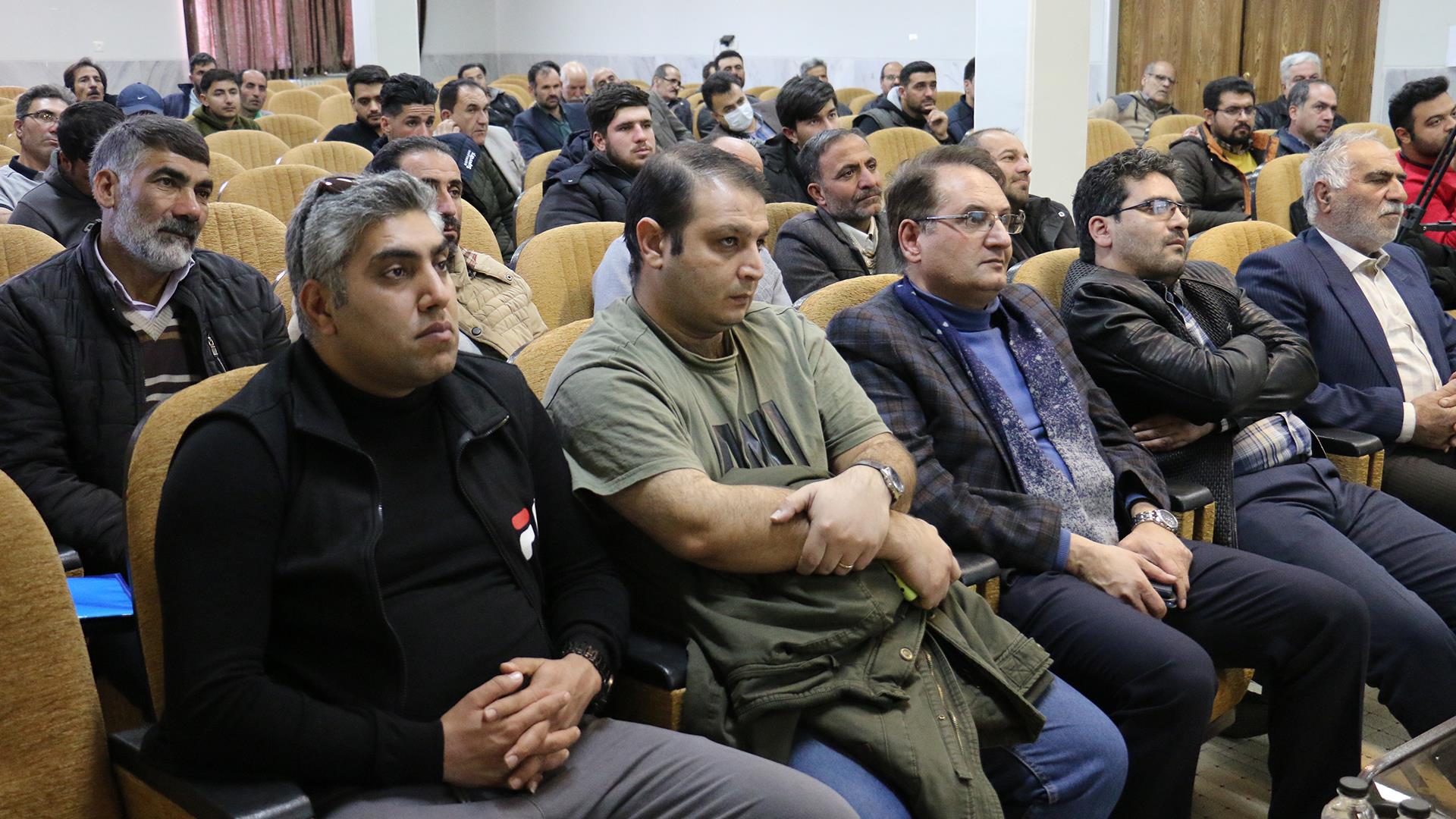 نخستین همایش آموزشی «پرورش اقتصادی گوسفند» در شهرستان گلپایگان برگزار شد/ سجادی/ با تشخیص رئیس منتشر نشود