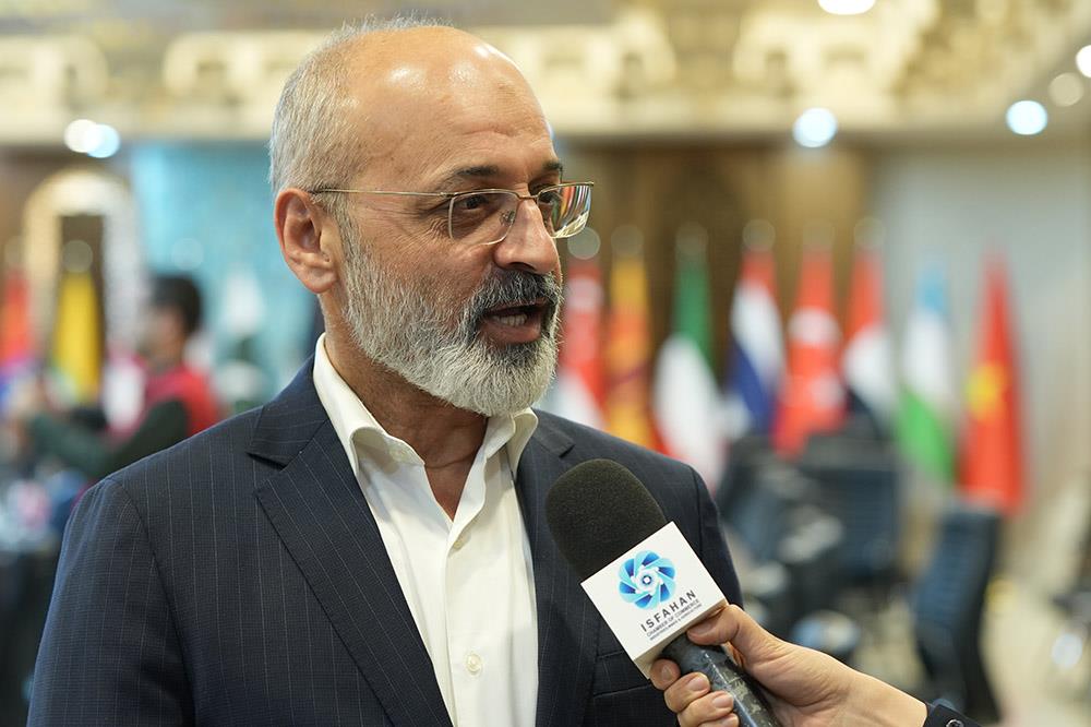 گفتگو راهی متمدنانه برای حل مشکلات است