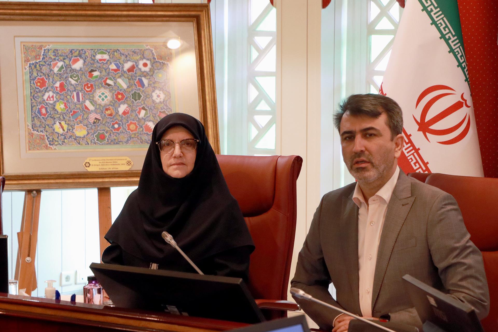 پشتیبانی وزارت امور خارجه از رویداد بین‌المللی تور اپراتورها ضروری است