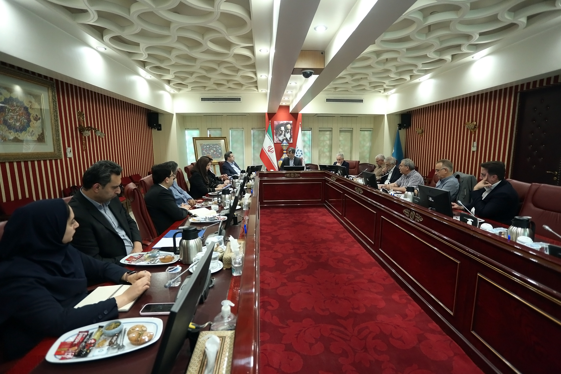 ایستادگی بخش خصوصی در وضعیت نه جنگ و نه صلح