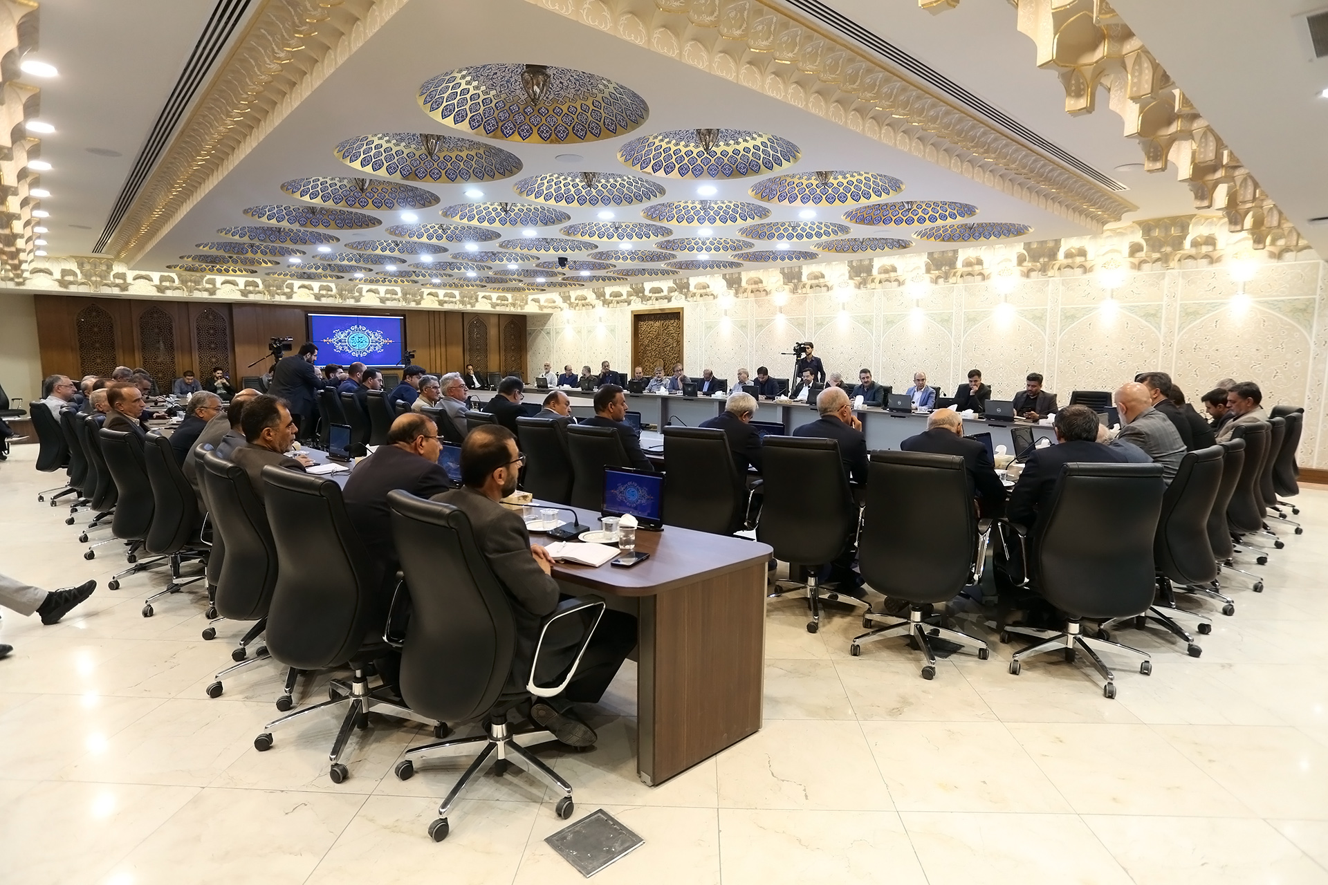 از گلخانه تا کارخانه؛ مطالبه مشترک برای انرژی پایدار