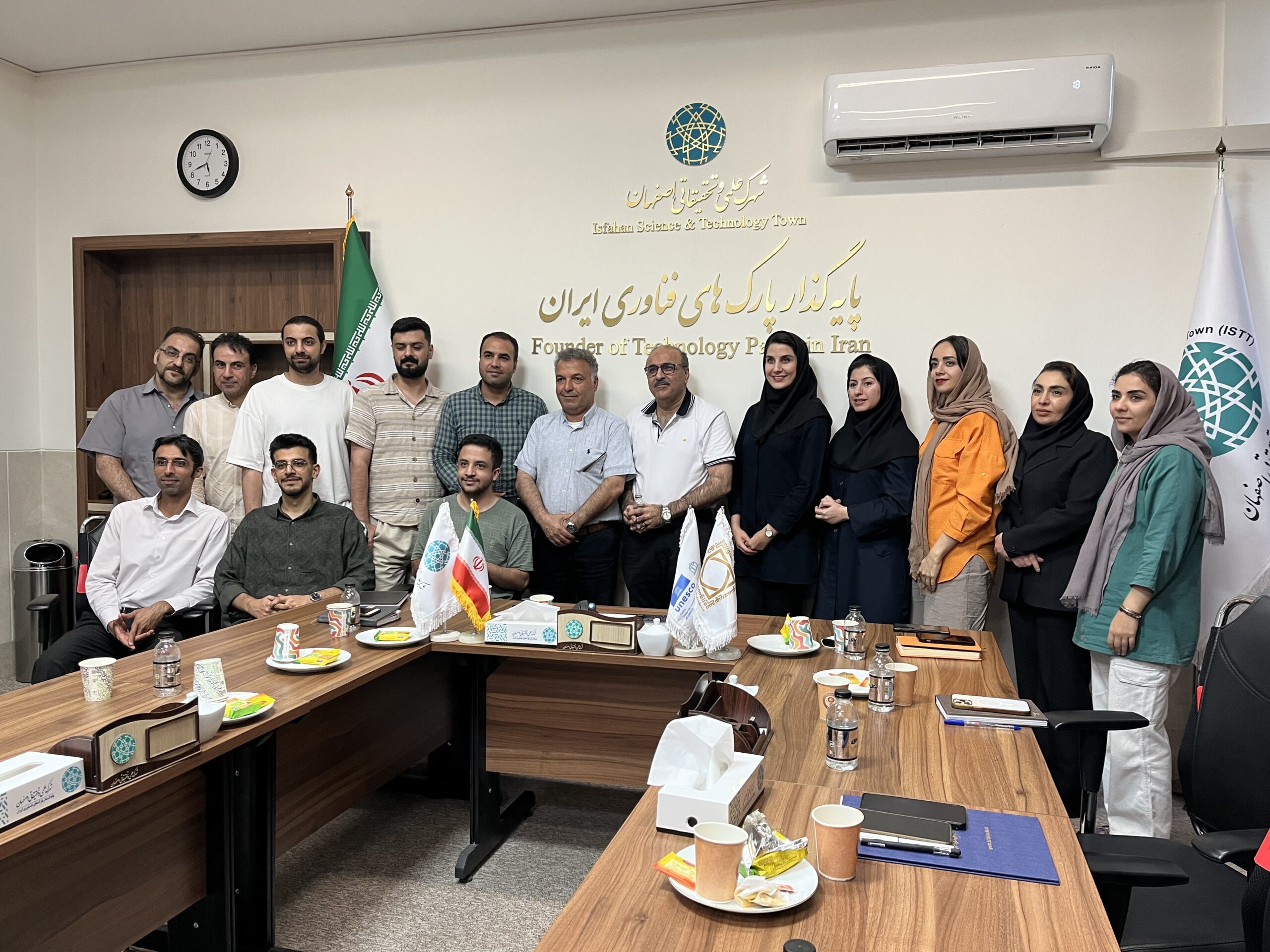 برگزاری نخستین نشست از سلسله نشست‌های «انتقال تجربه» در شهرک علمی و تحقیقاتی اصفهان