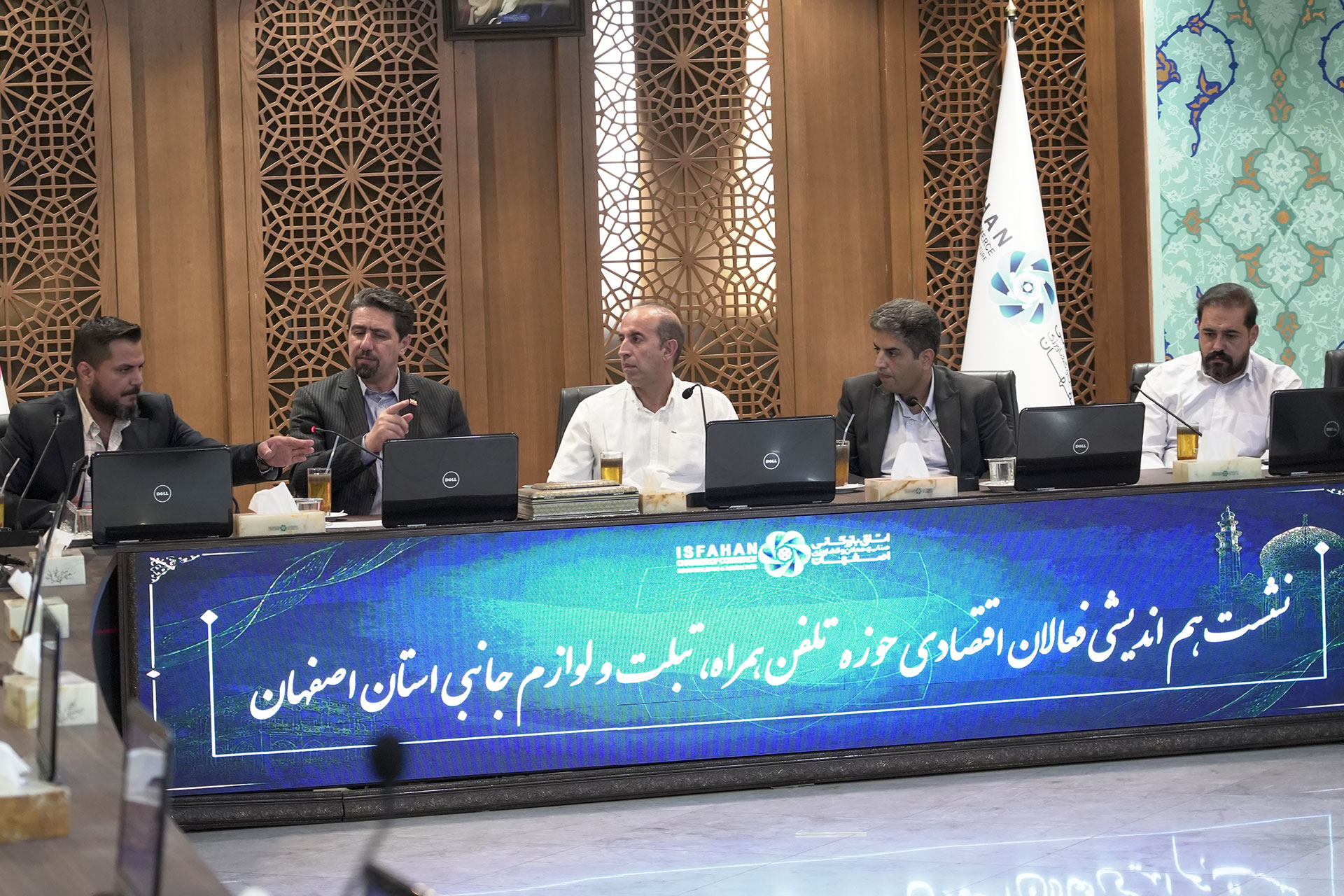 از طرح مشکل تا پیگیری راهکار در بازار تلفن همراه