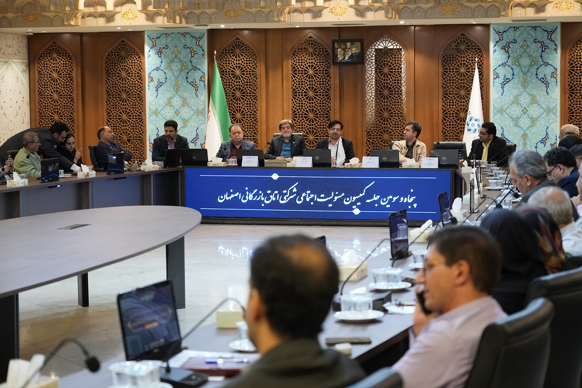 جامعه پایدار با مسئولیت‌پذیری مشترک ساخته می‌شود